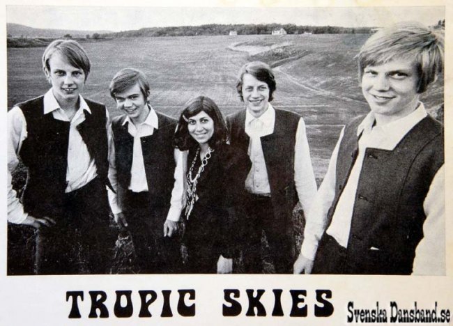 TROPIC SKIES (1970)