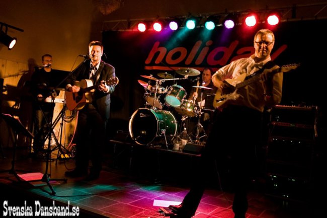 HOLIDAY (2007)
