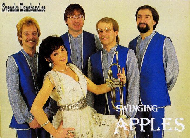 SWINGING APPLES
